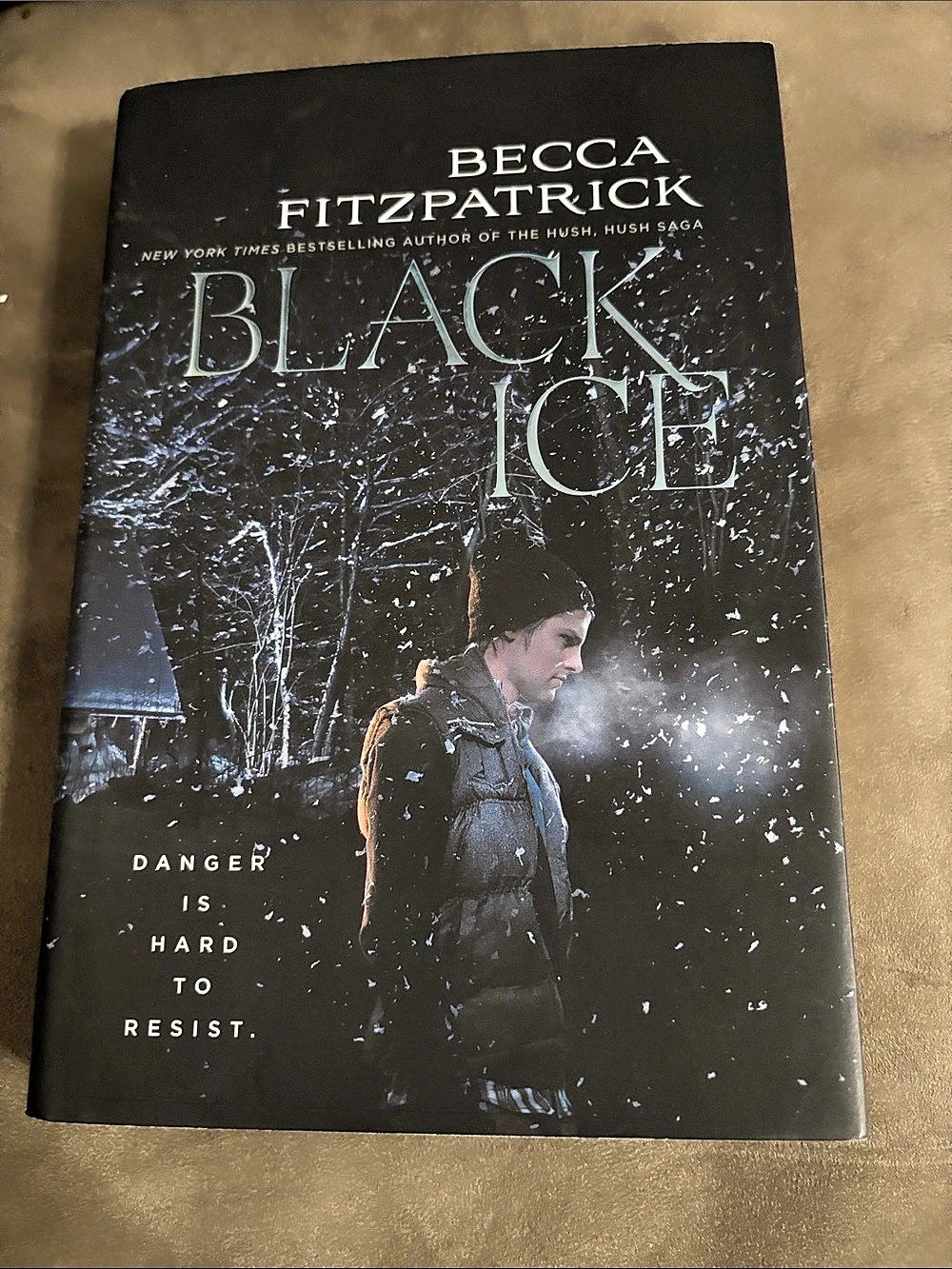Simon & Schuster Black Ice by Becca Fitzpatrick Hardcover Novel Black